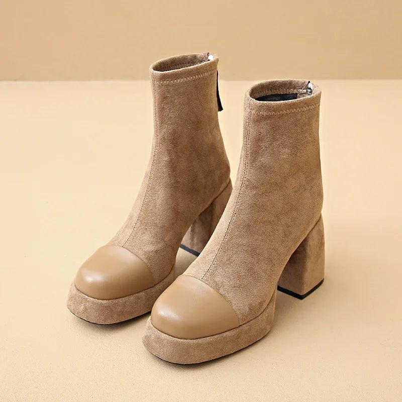 Side profile of the BobaFashion Vento Boot highlighting its clean lines and supportive sole
