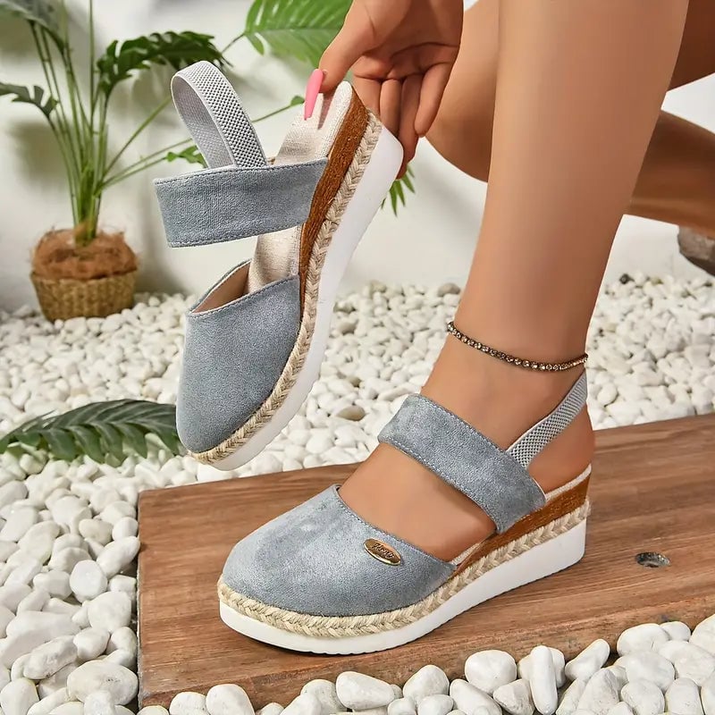 Blossom sandal adjustable strap detail in black colorway