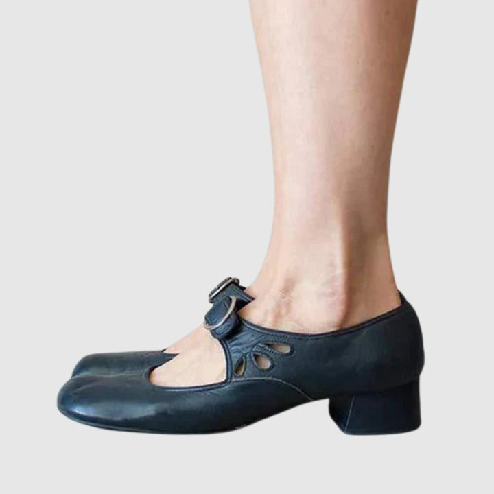 BobaFashion Chelsea classic boot in black shown from above highlighting the slip-on opening