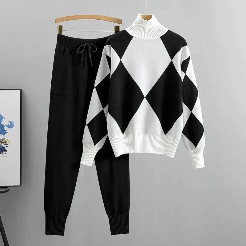 Side profile of the Giorgia two-piece set highlighting the streamlined silhouette