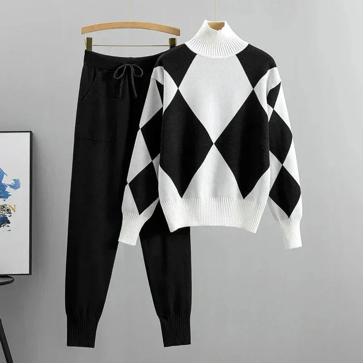 Side profile of the Giorgia two-piece set highlighting the streamlined silhouette