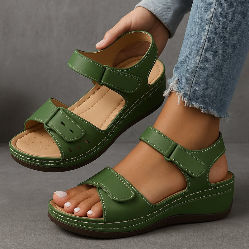 Harlow women's orthopedic cushioned sandal in green, side profile view