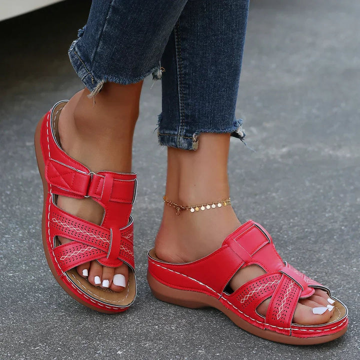 Irina women's sandals in brown displayed on a clean white background, three-quarter view