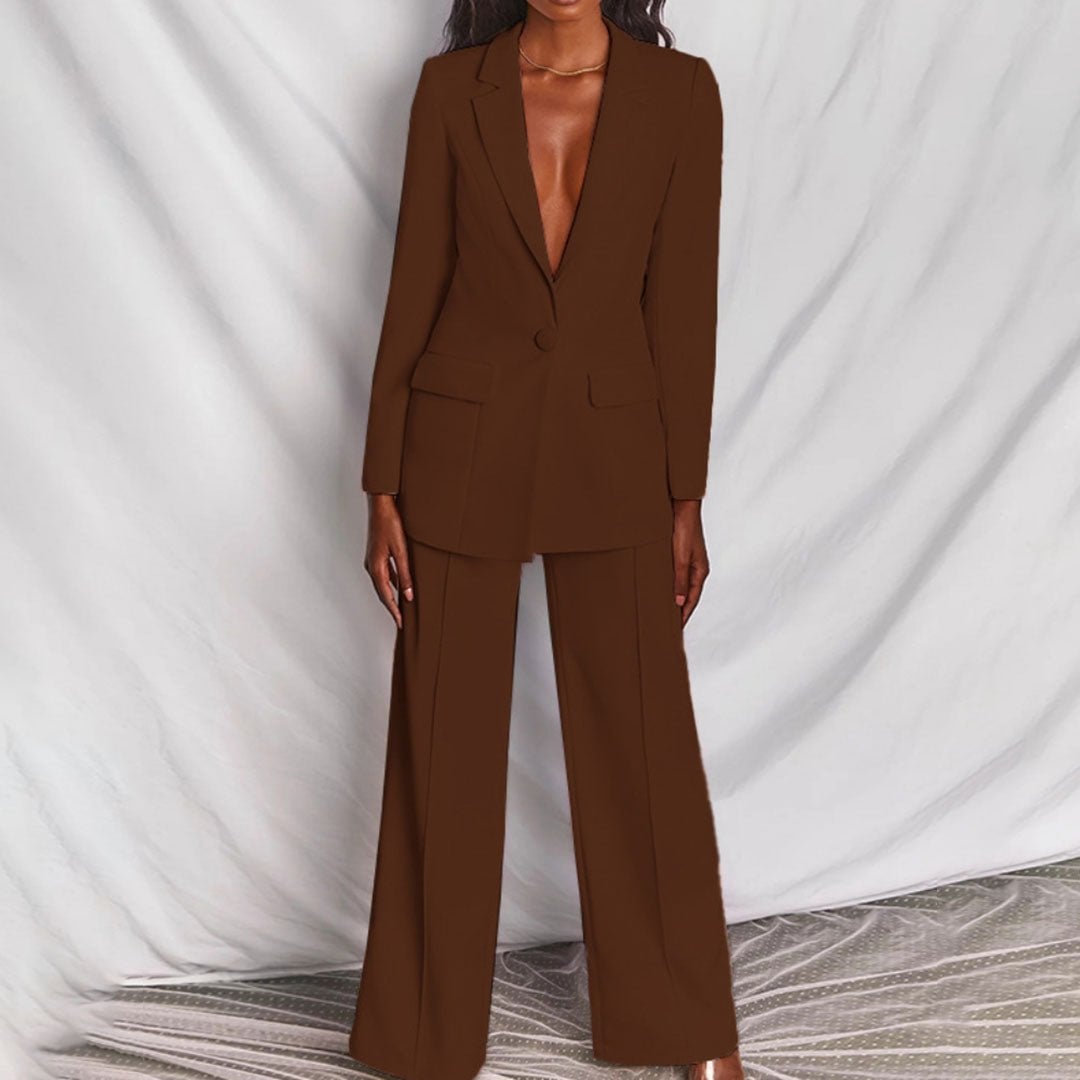 Model wearing the light pink BobaFashion blazer and trousers set for a soft, feminine look