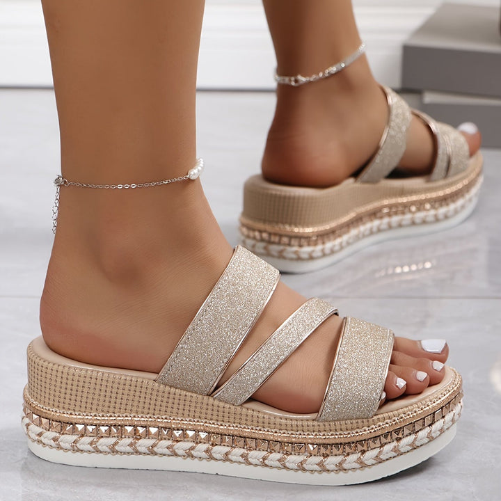 Side view of Pamela spring sandals highlighting the contoured orthopedic sole